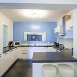 The Essence - Sea View 9 아파트 슬리에마