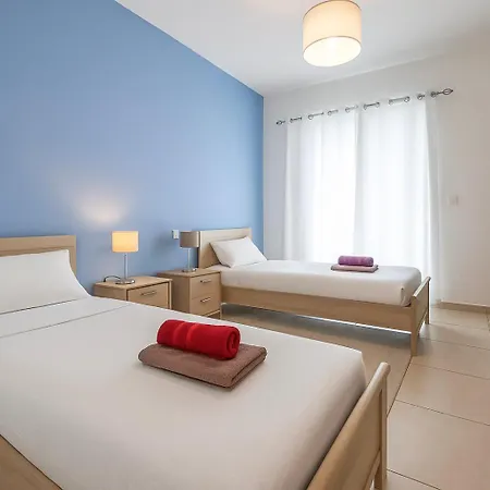 Apartmán Exclusive Front Sea View 3-bdr With Pool Sv 9 *