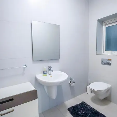 The Essence - Sea View 9 شقة