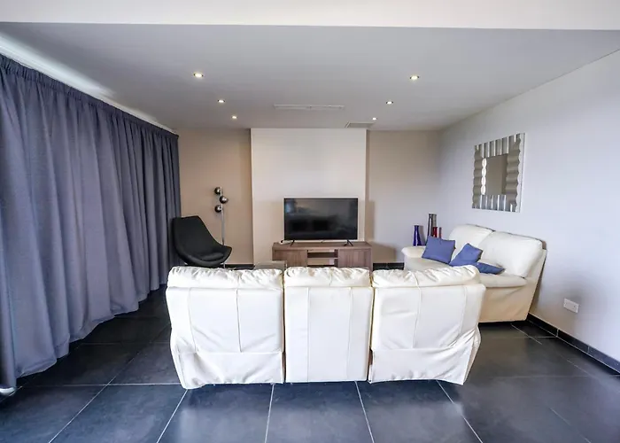 The Essence - S9 * Sliema