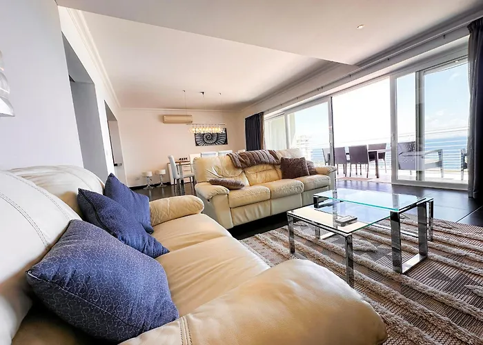 Exclusive Front Sea View 3-bdr With Pool Sv 9 דירה *